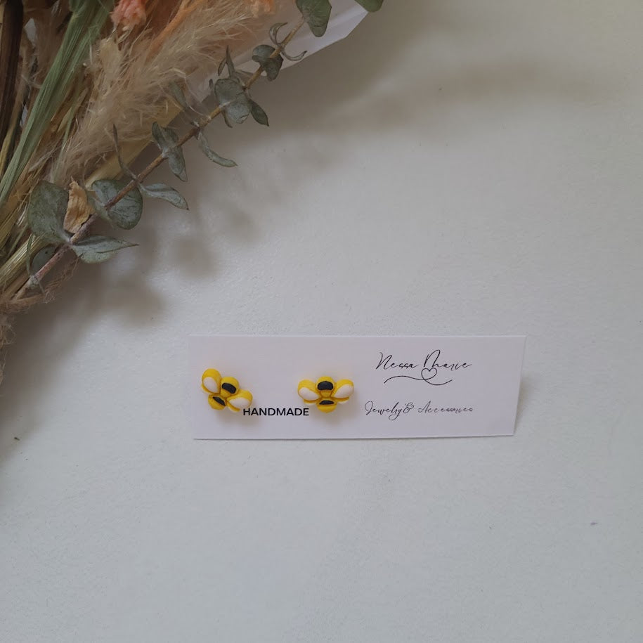Bee stud